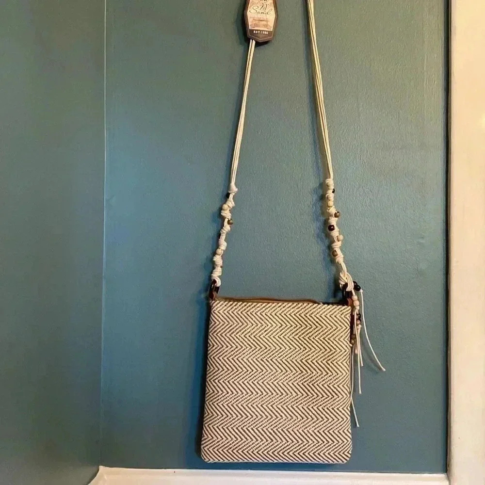 Sun and sand cross body bag
